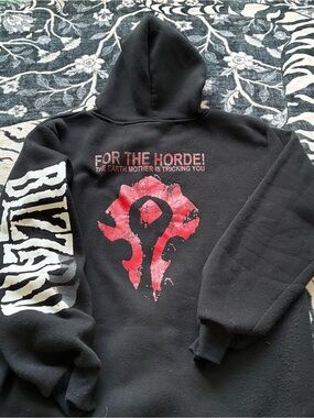 002 - WORLD OF WARCRAFT BLIZZARD VIDEO GAME PROMO HOODIE